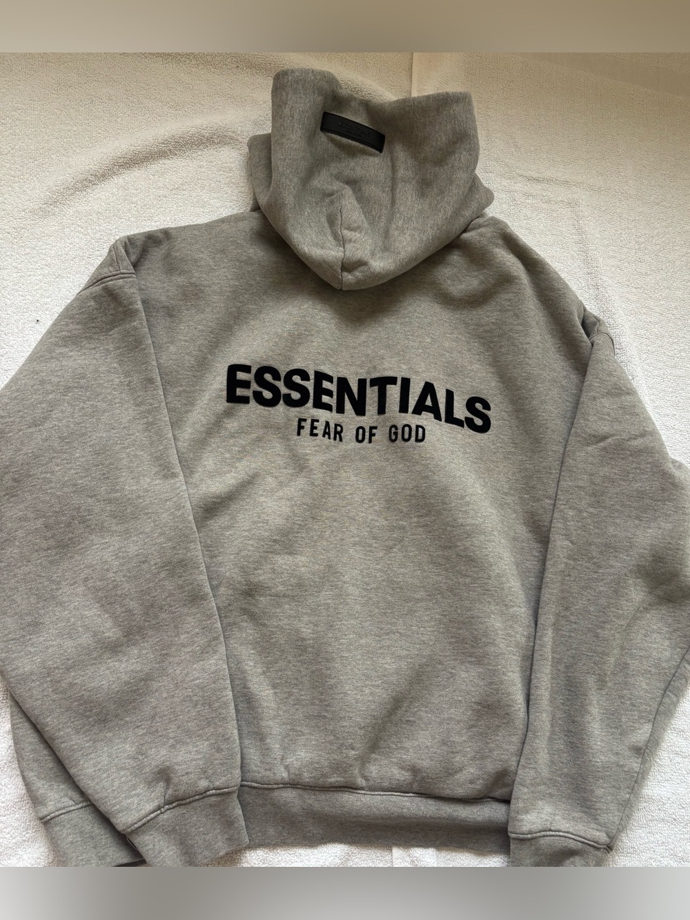 Essentials - Picture 4 of 7